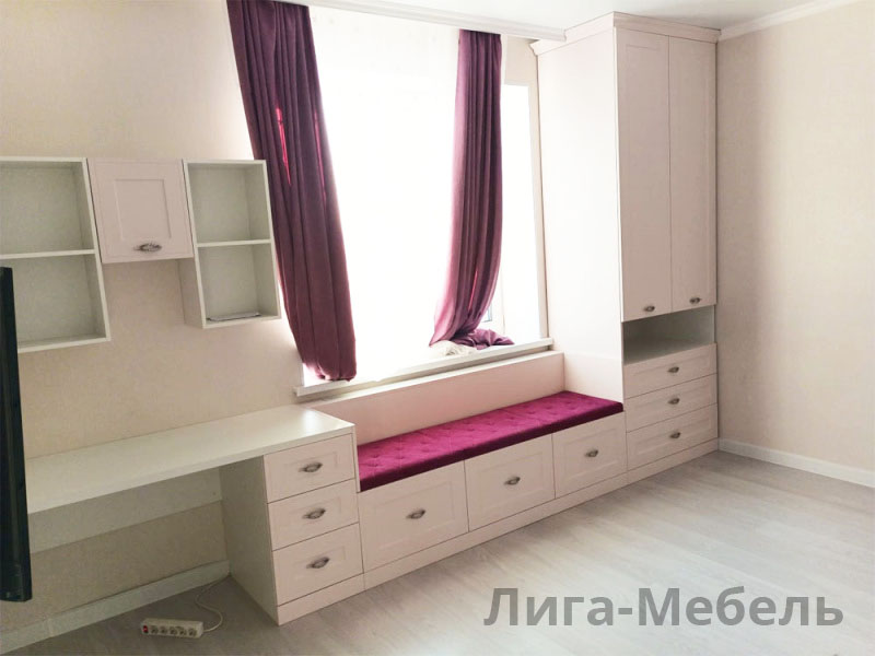 Корпусная мебель с мягкой зоной